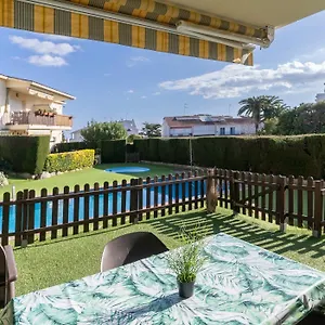 https://apartamento-laura-mar-la-fosca-con-piscina.topcostabravahotels.com